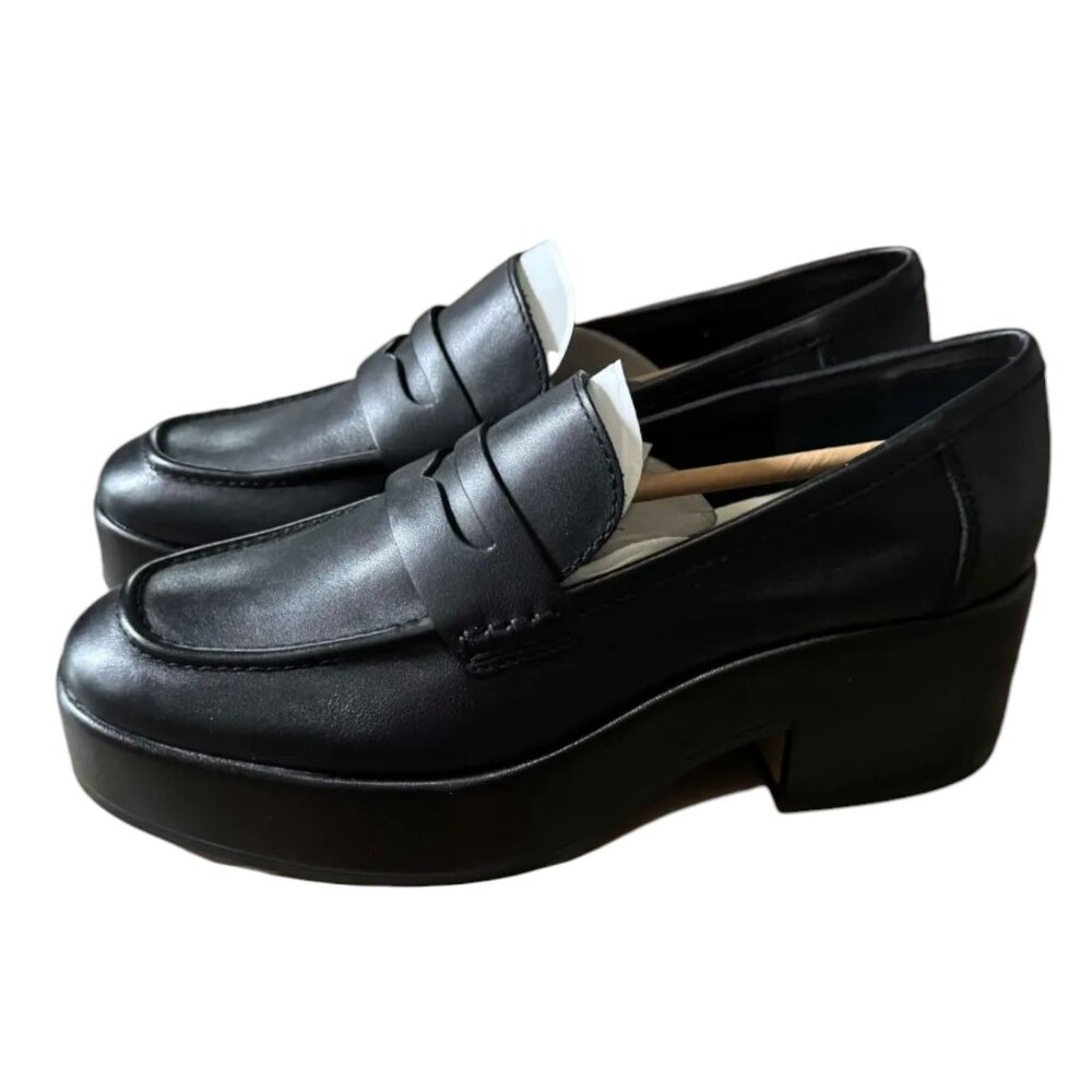 Dolce Vita Yanni Leather Loafer   US Women Size 8.5